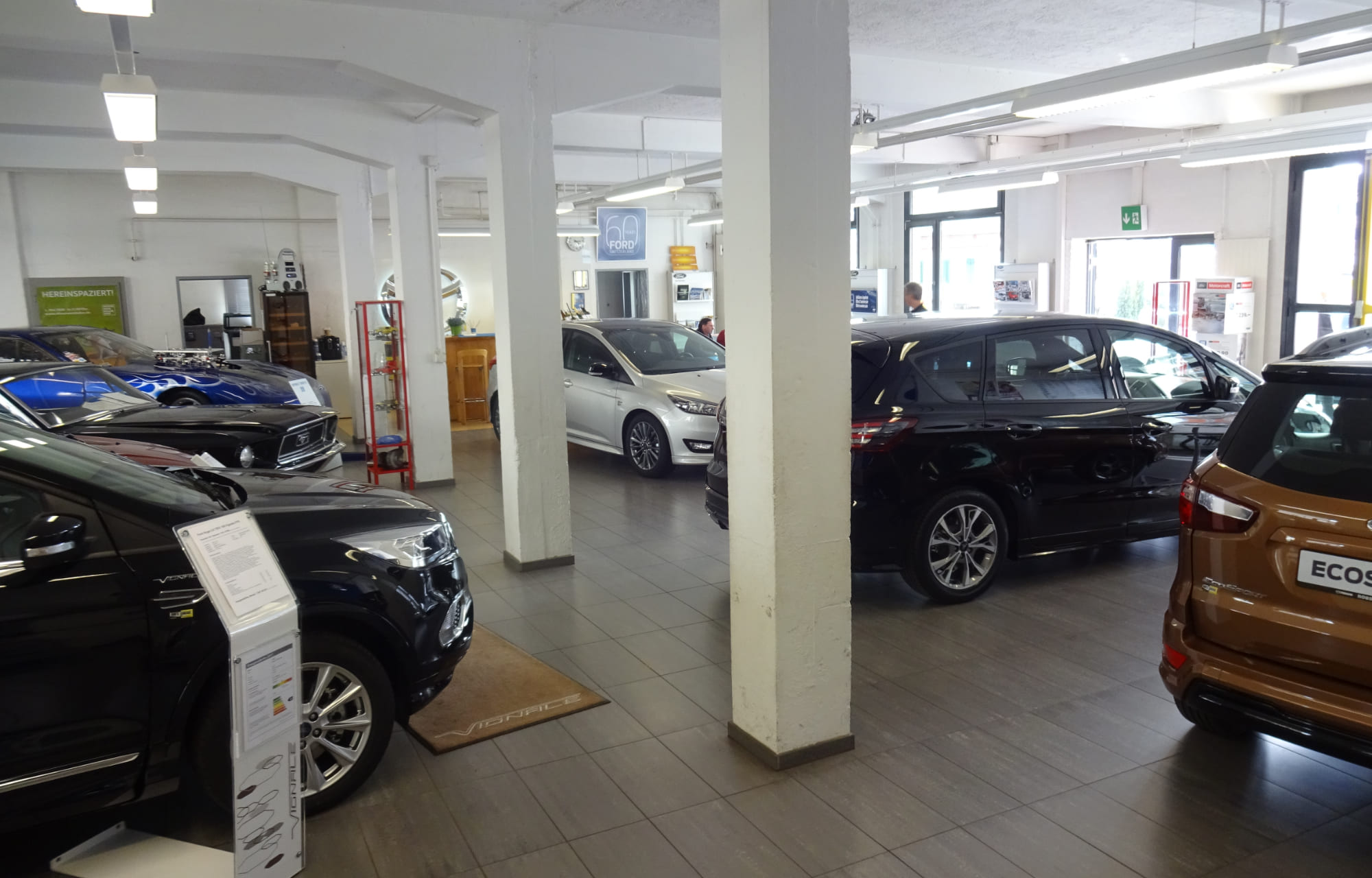 Ford Neuwagen bei Rob 's Garage GmbH in Meilen